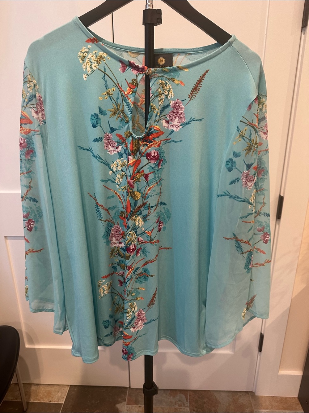 JM Collection 1X Aqua Floral Keyhole Blouse Plus Size Bell Sleeve Top